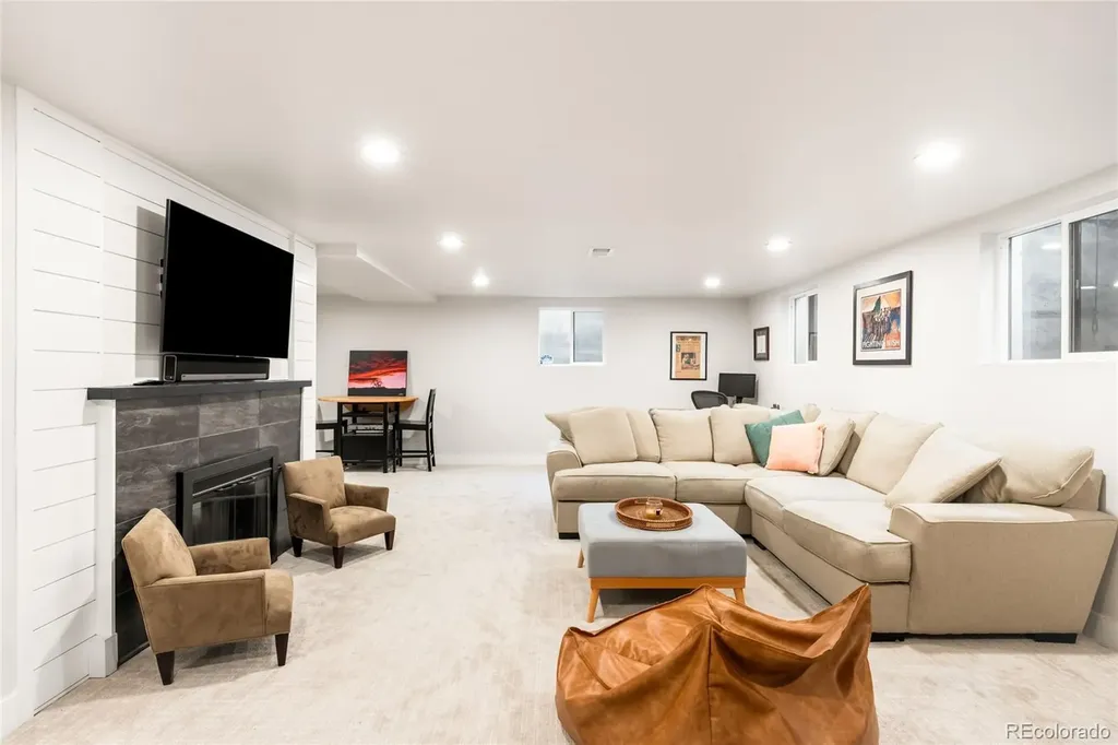 200 Locust Street Denver CO 80220