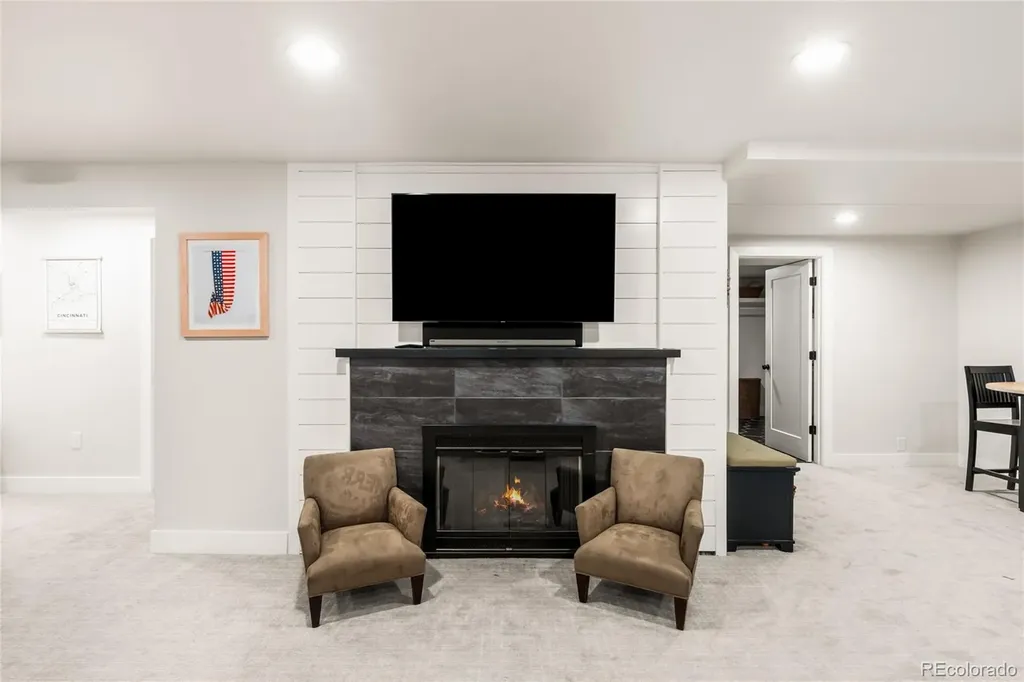 200 Locust Street Denver CO 80220