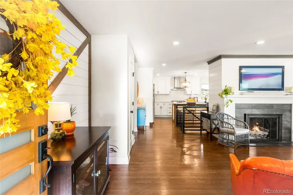 200 Locust Street Denver CO 80220