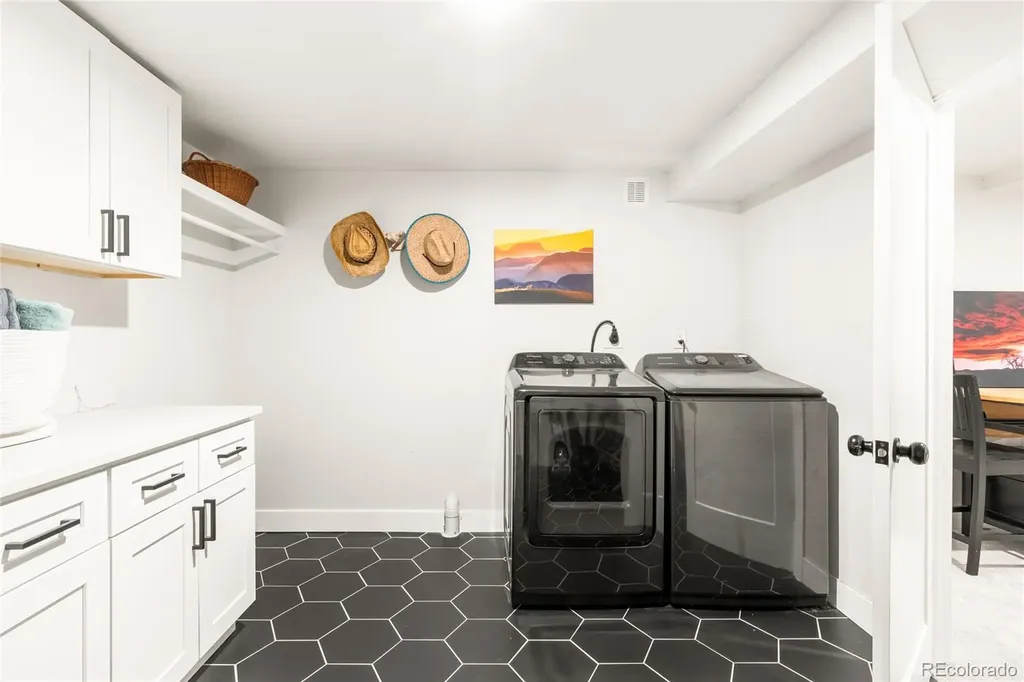 200 Locust Street Denver CO 80220