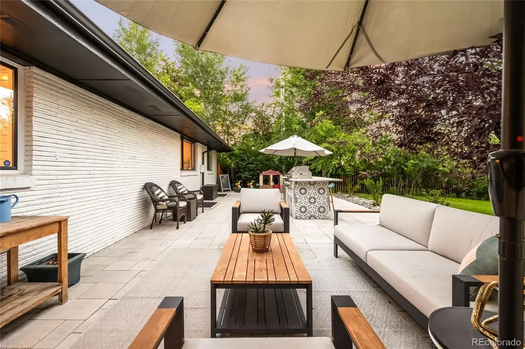 200 Locust Street Denver CO 80220