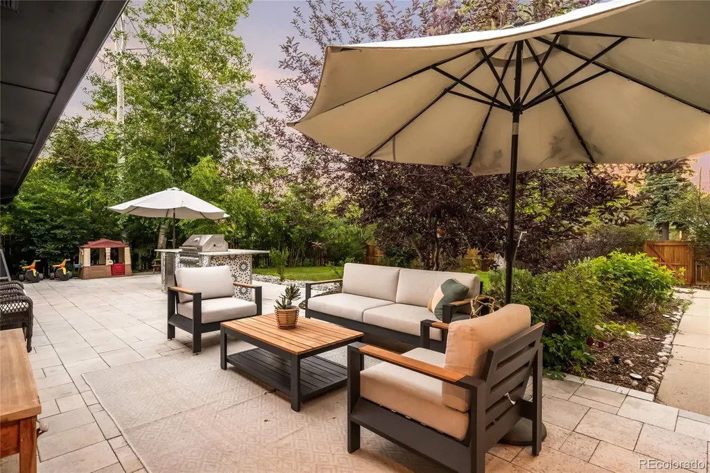 200 Locust Street Denver CO 80220