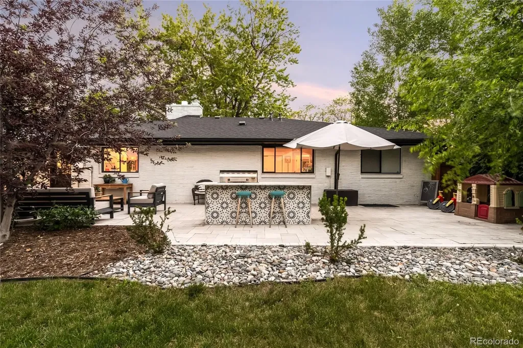 200 Locust Street Denver CO 80220