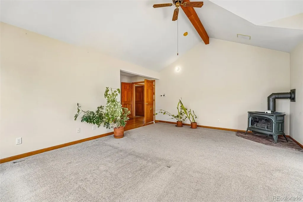 6915 Rabbit Mountain Road Longmont CO 80503