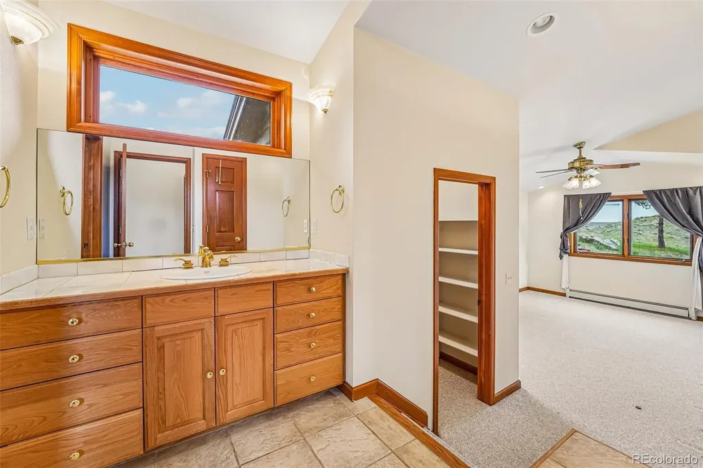 6915 Rabbit Mountain Road Longmont CO 80503