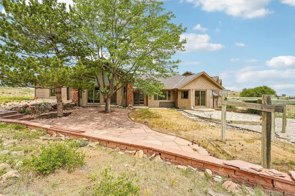 6915 Rabbit Mountain Road Longmont CO 80503