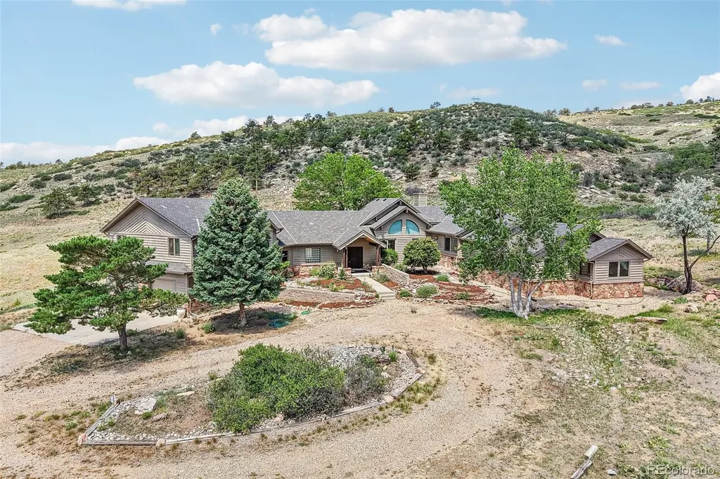 6915 Rabbit Mountain Road Longmont CO 80503