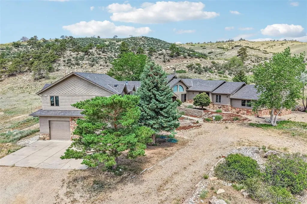 6915 Rabbit Mountain Road Longmont CO 80503