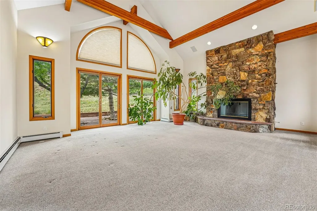 6915 Rabbit Mountain Road Longmont CO 80503