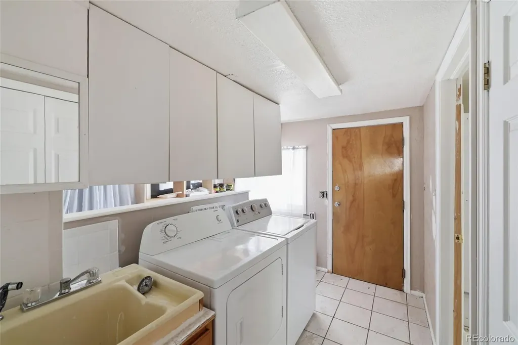 3901 S Washington Street Englewood CO 80113