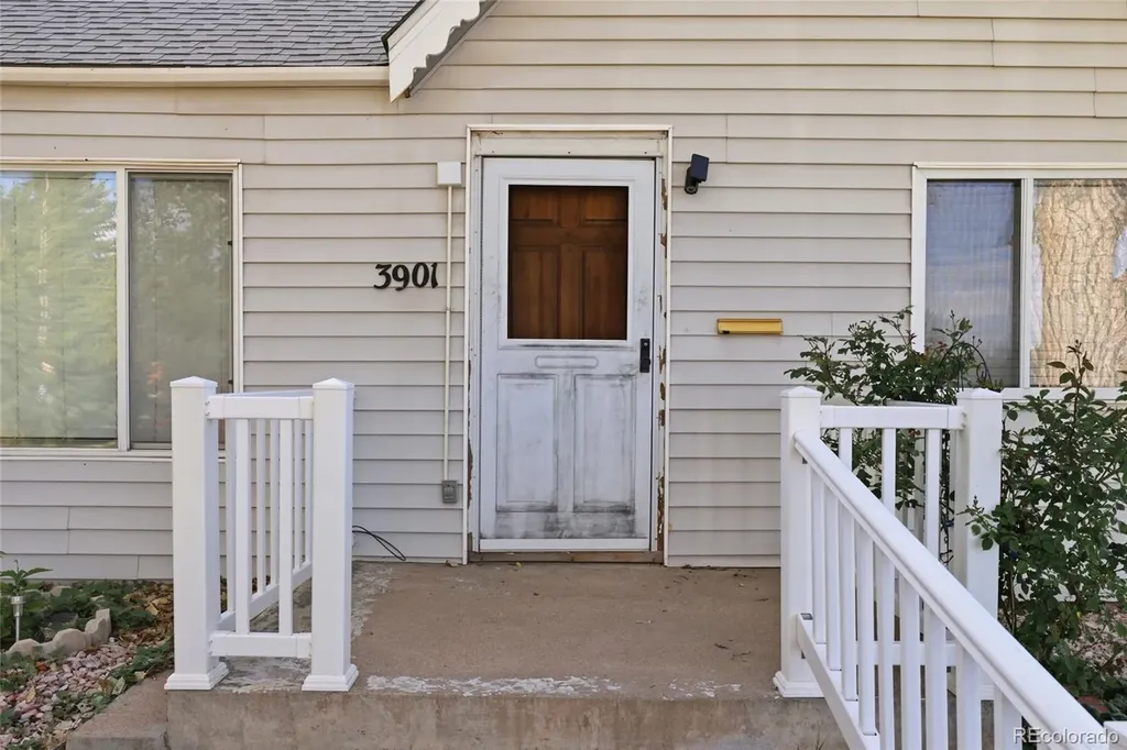 3901 S Washington Street Englewood CO 80113