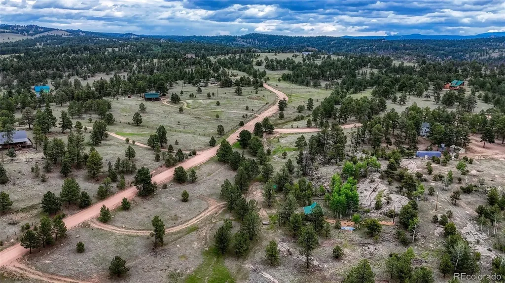 330 Arrowhead Dr Drive Florissant CO 80816