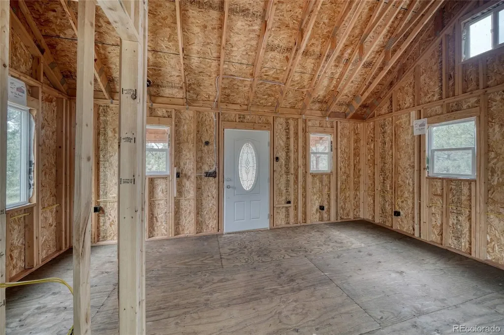330 Arrowhead Dr Drive Florissant CO 80816