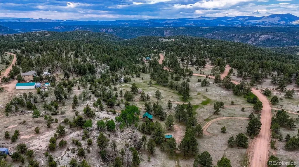 330 Arrowhead Dr Drive Florissant CO 80816