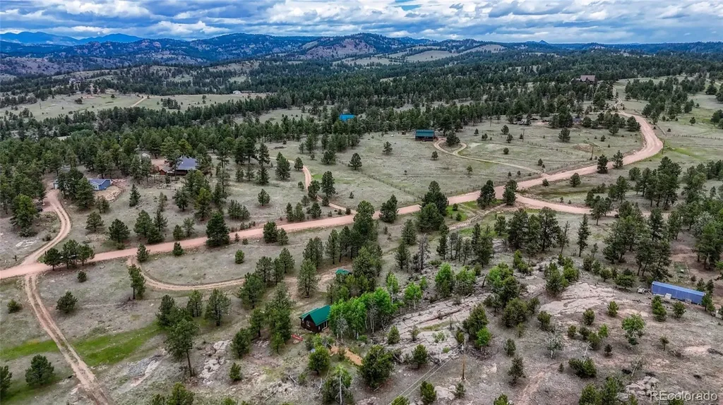330 Arrowhead Dr Drive Florissant CO 80816