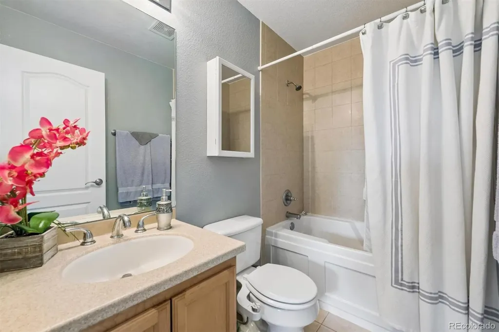 980 S Locust Street Denver CO 80224