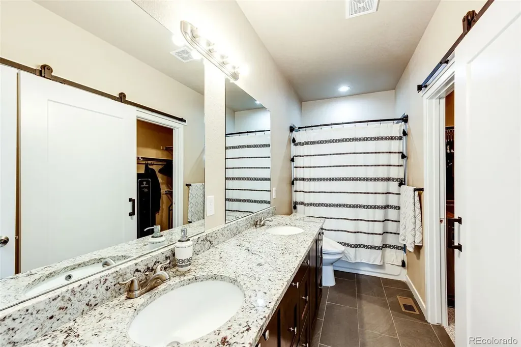 565 S 3rd Avenue Deer Trail CO 80105
