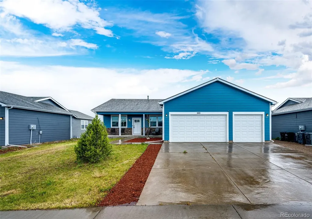 565 S 3rd Avenue Deer Trail CO 80105