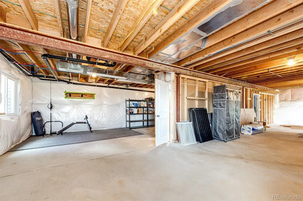 565 S 3rd Avenue Deer Trail CO 80105