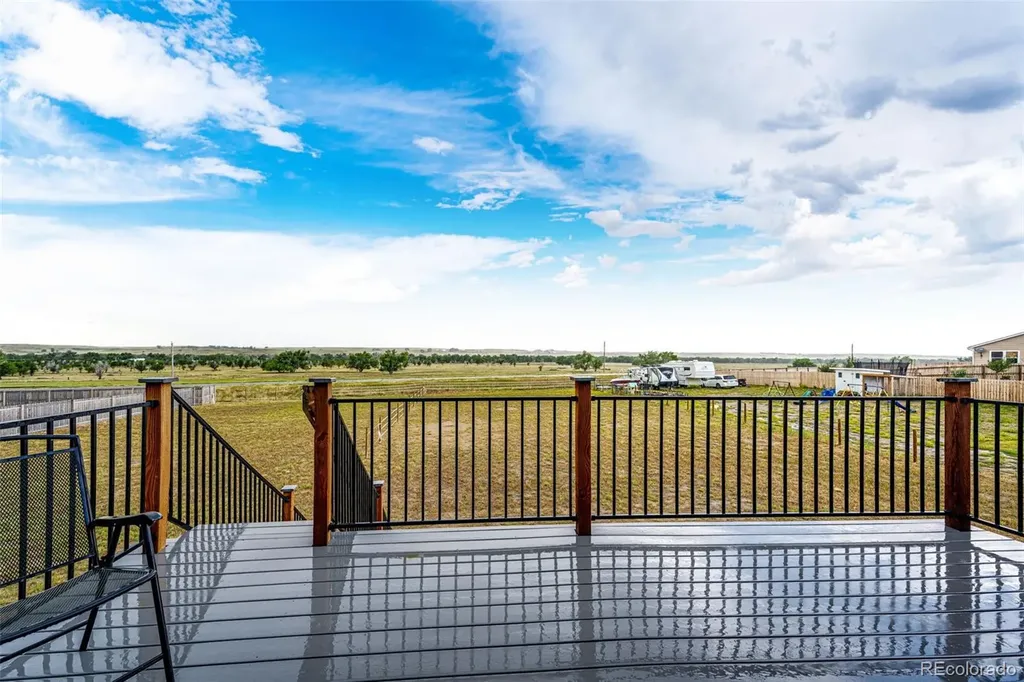 565 S 3rd Avenue Deer Trail CO 80105