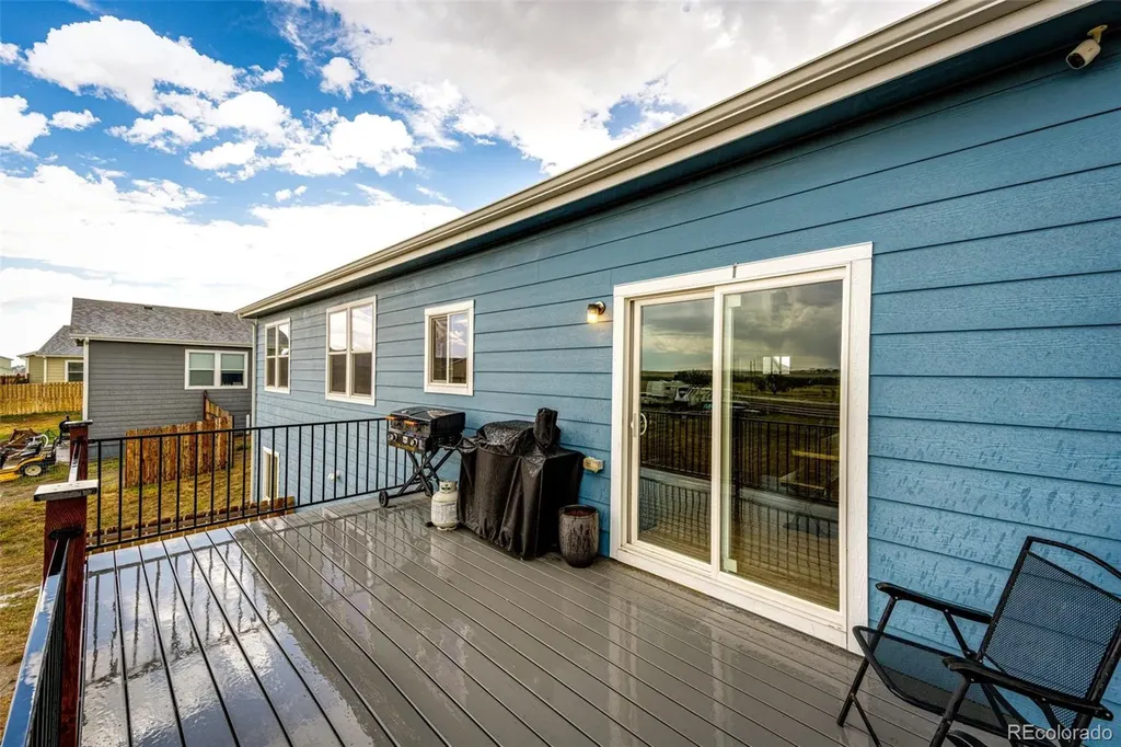 565 S 3rd Avenue Deer Trail CO 80105