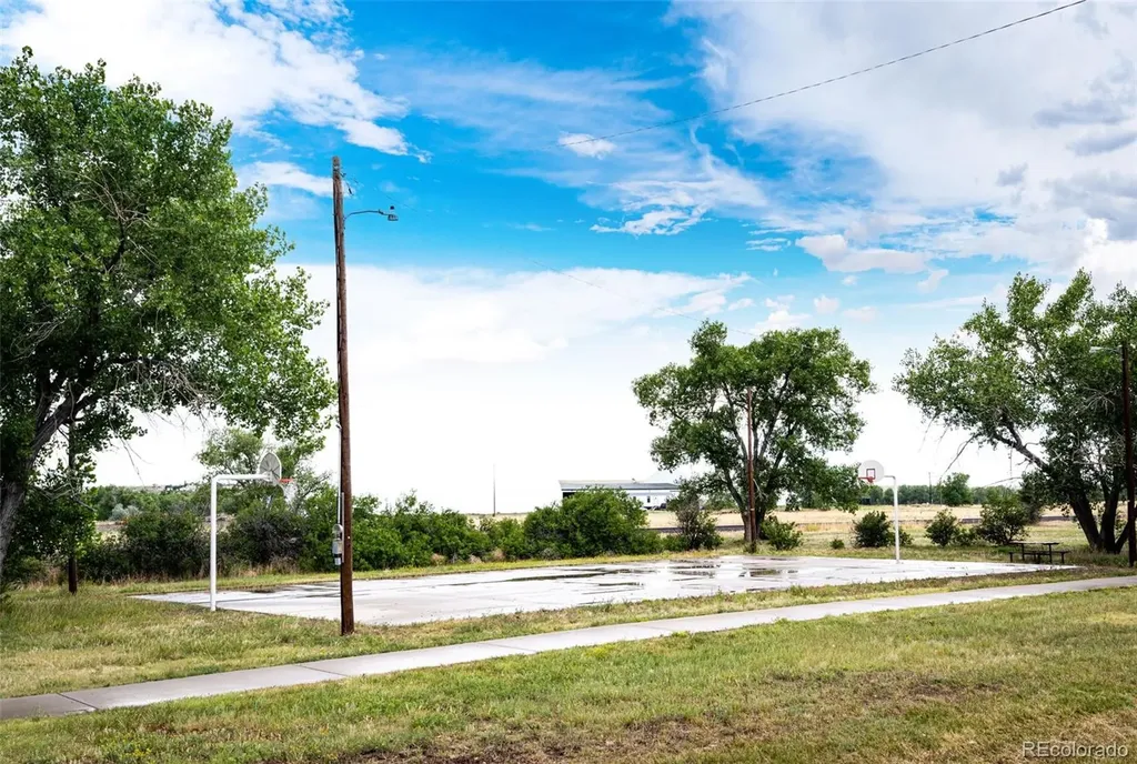 565 S 3rd Avenue Deer Trail CO 80105