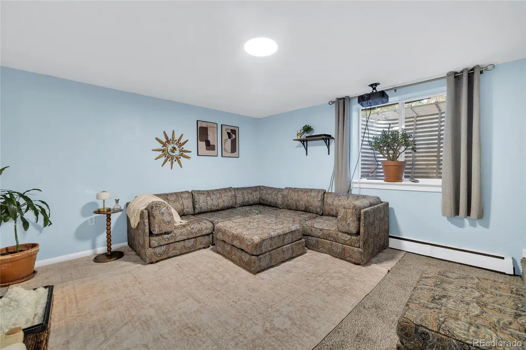 1935 Yukon Street Lakewood CO 80214