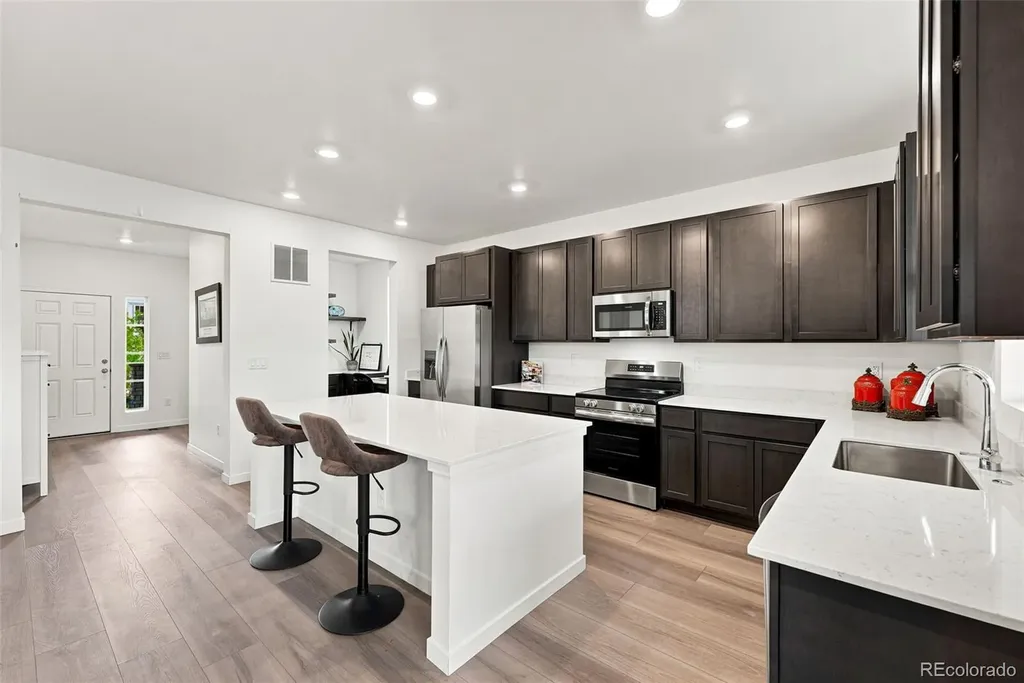 2144 S Fultondale Court Aurora CO 80018