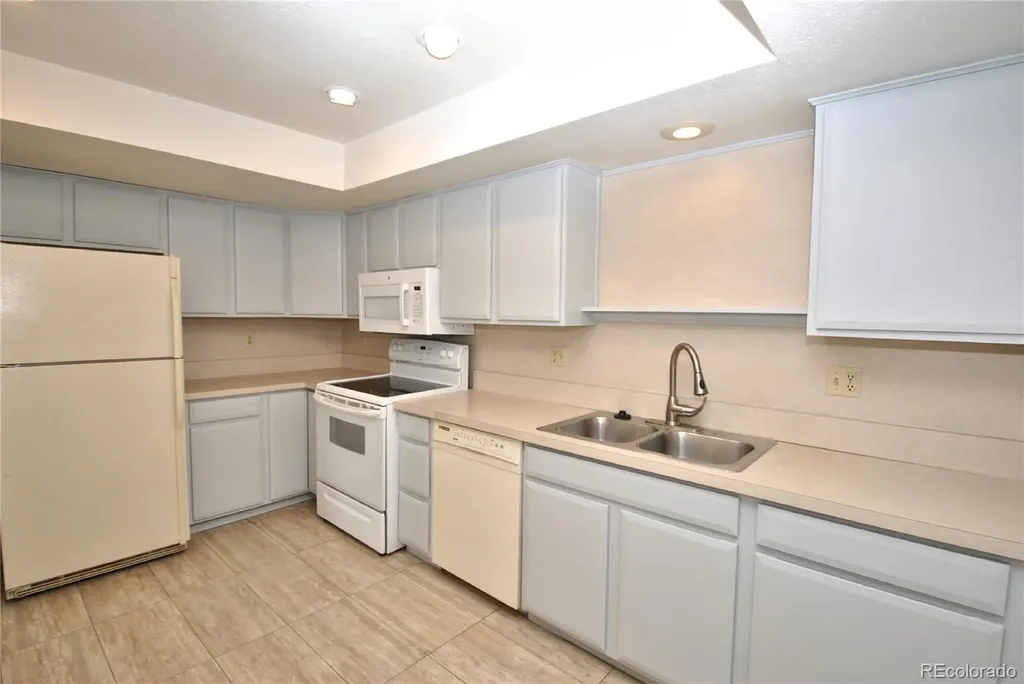 488 W Rockrimmon Boulevard Colorado Springs CO 80919