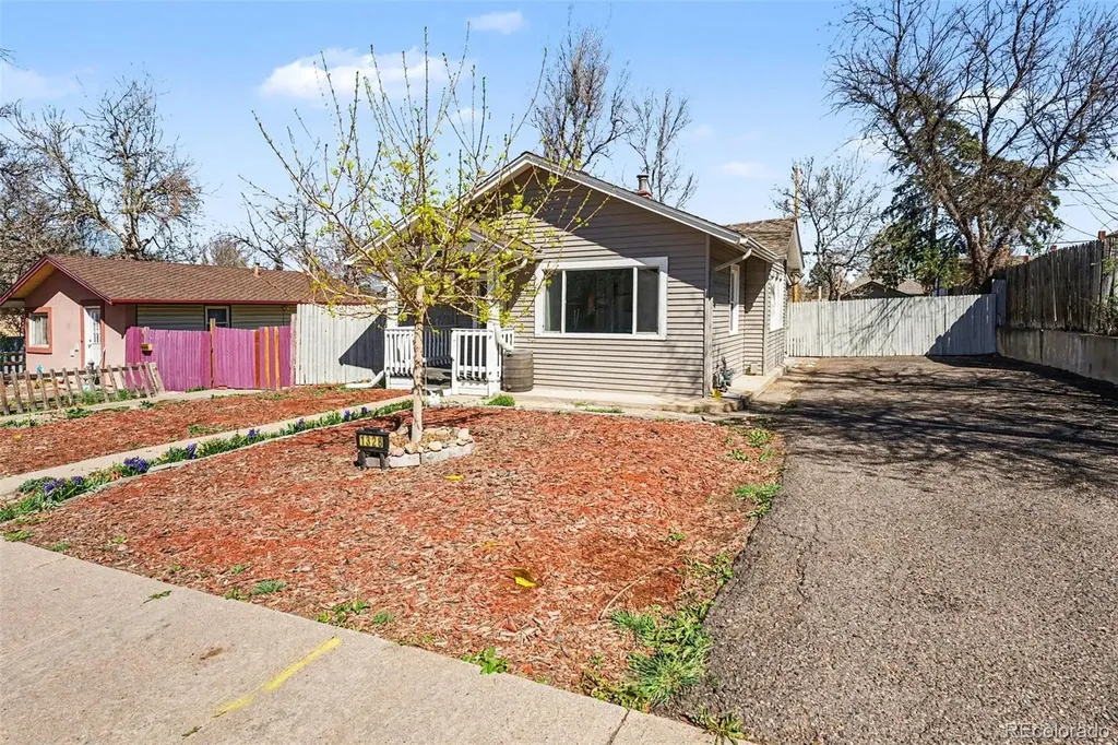 1328 Dayton Street Aurora CO 80010