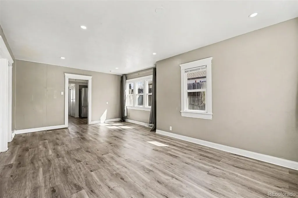 1328 Dayton Street Aurora CO 80010