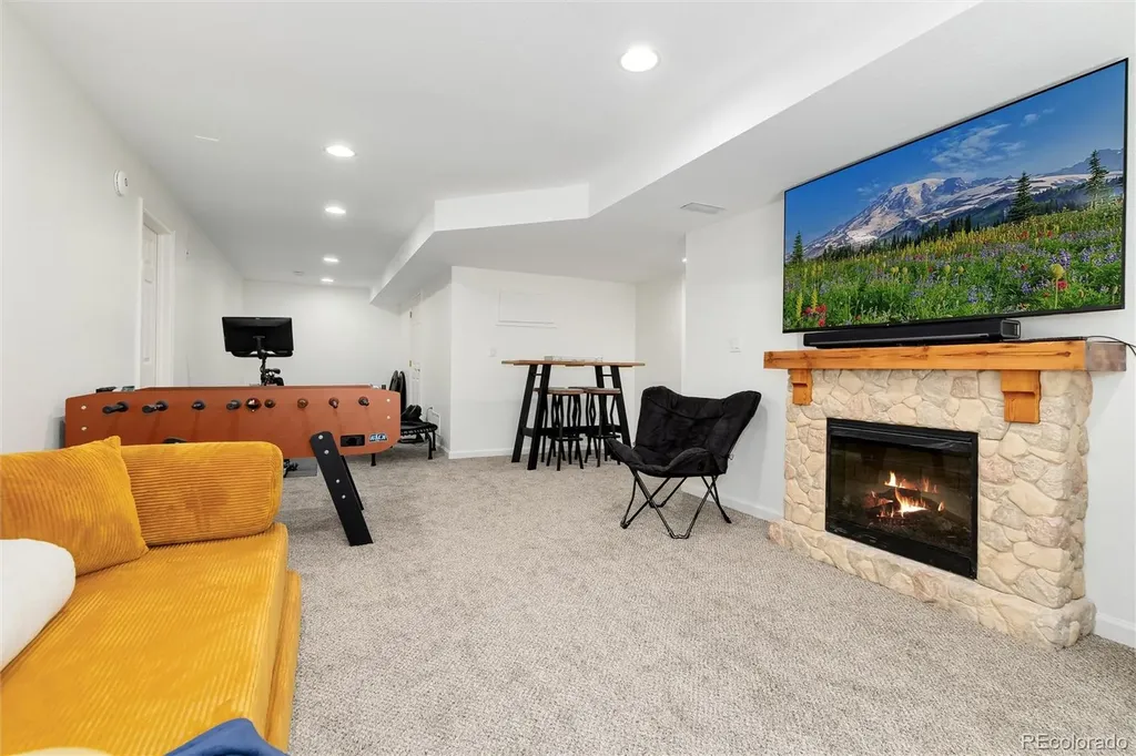 752 Hughes Lane Littleton CO 80126