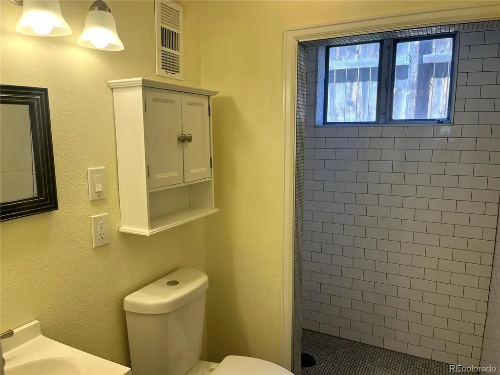 4243 Wyandot Street Denver CO 80211
