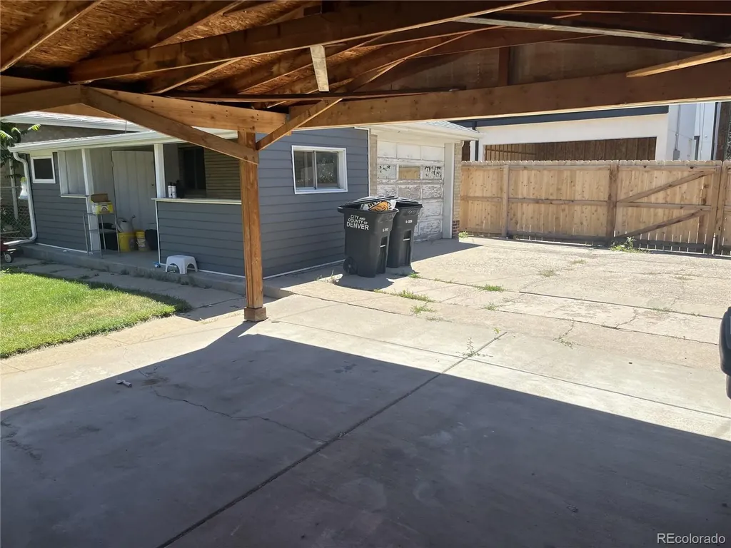 4243 Wyandot Street Denver CO 80211