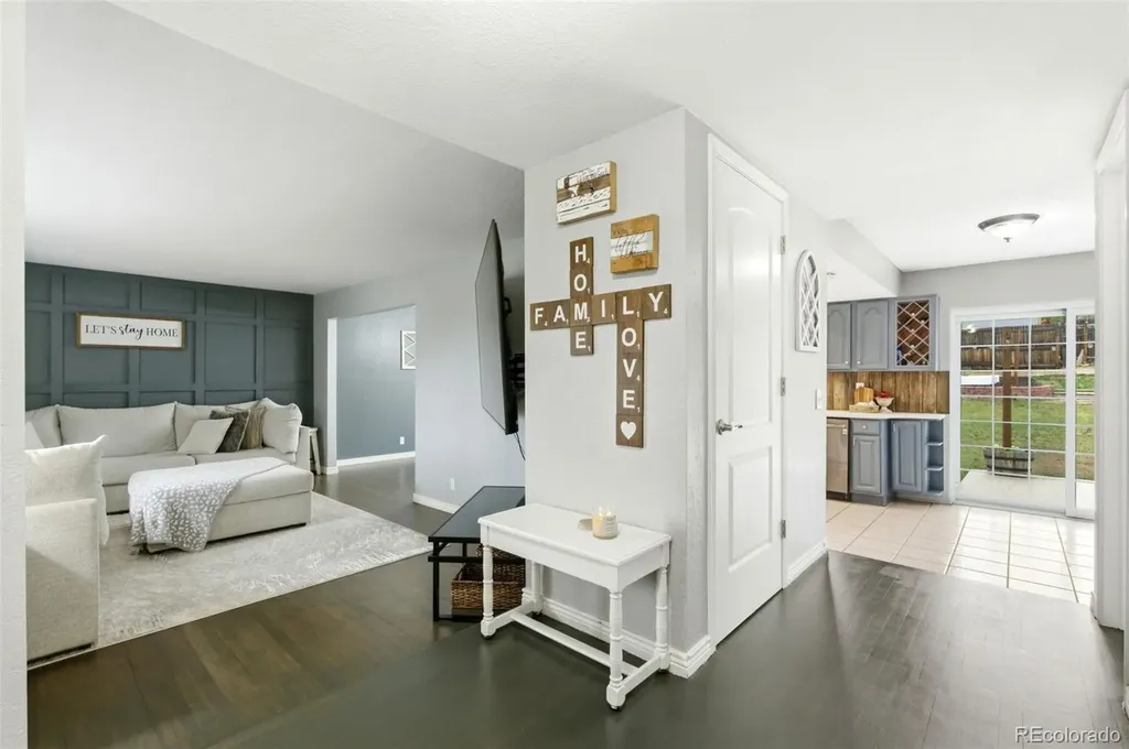 3877 S Hannibal Street Aurora CO 80013