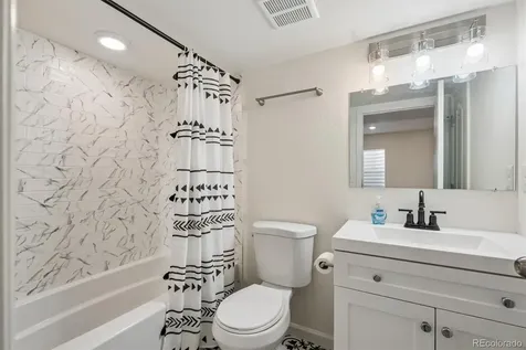 25980 E Davies Drive Aurora CO 80016