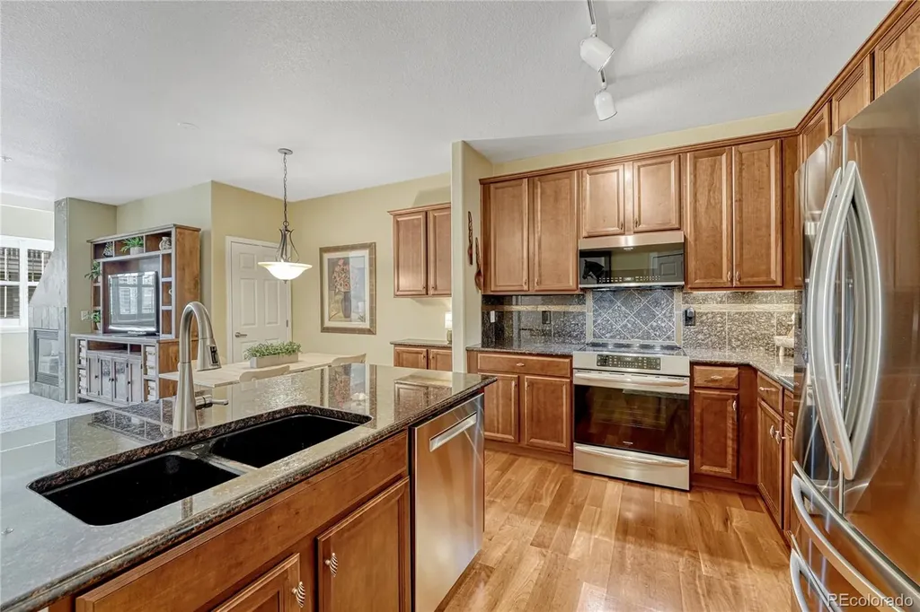 8460 Canyon Rim Trail Englewood CO 80112