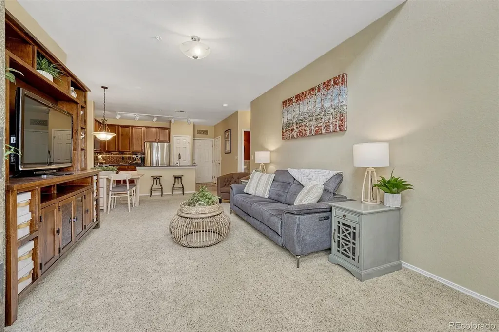 8460 Canyon Rim Trail Englewood CO 80112