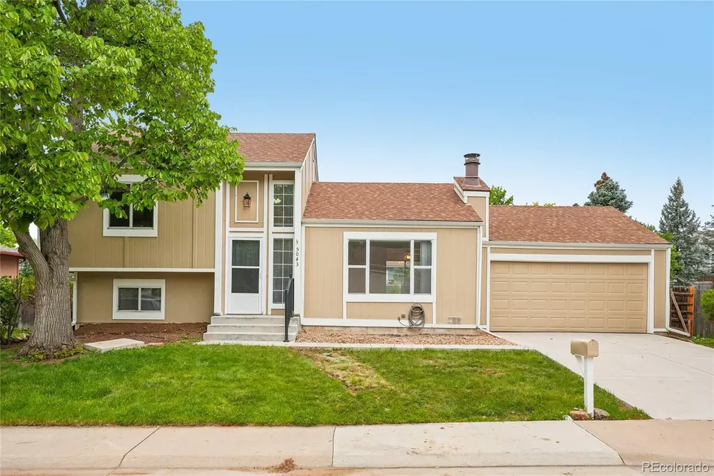5043 E Weaver Place Centennial CO 80121