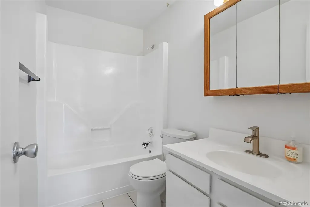5043 E Weaver Place Centennial CO 80121