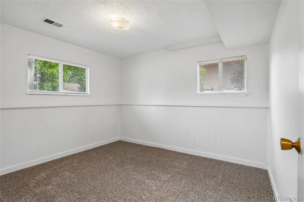 5043 E Weaver Place Centennial CO 80121