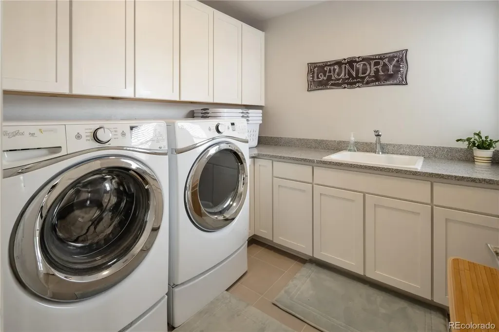 9529 Orchard Way Arvada CO 80007