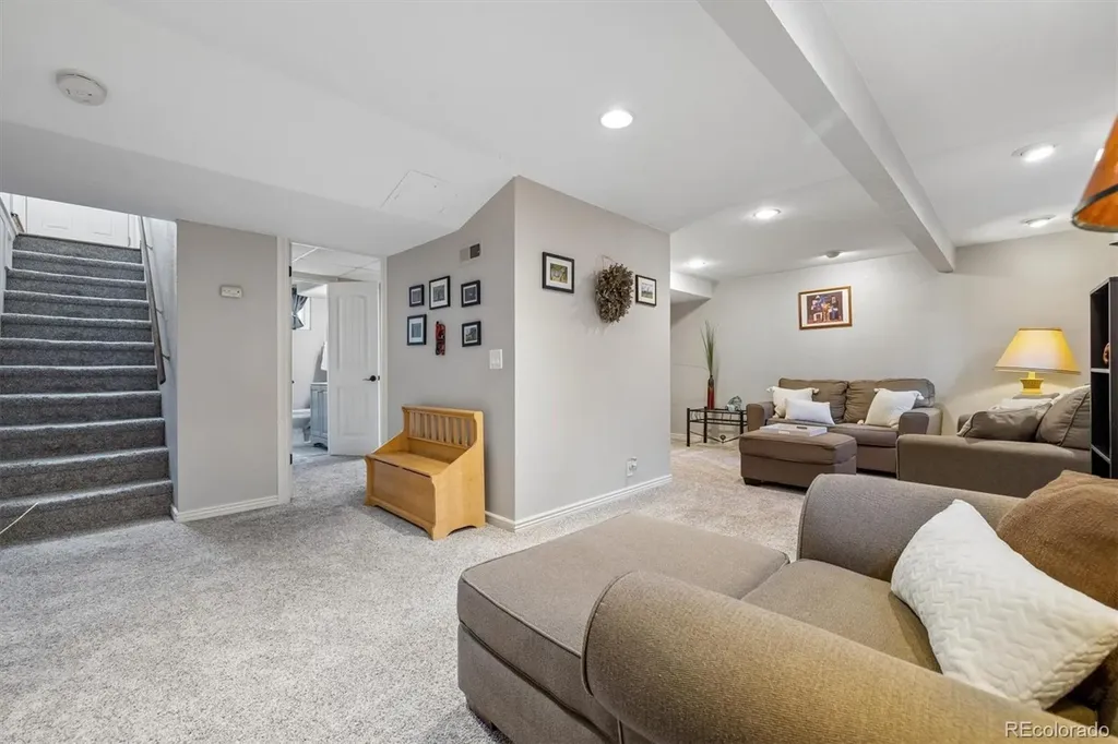 1843 S Glencoe Street Denver CO 80222