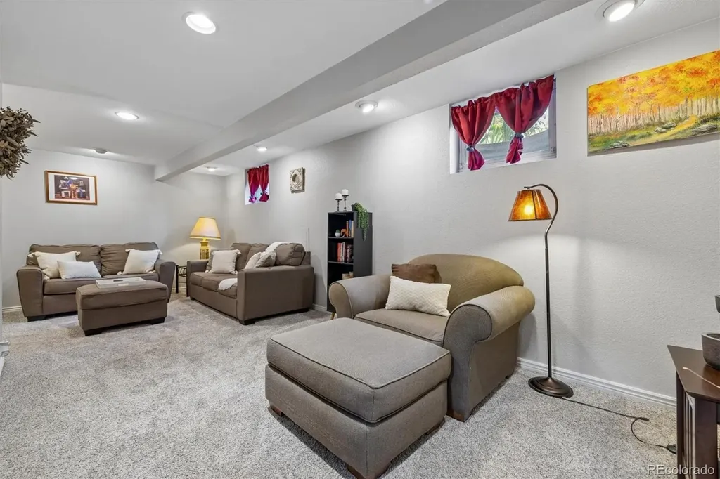 1843 S Glencoe Street Denver CO 80222