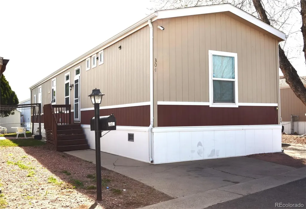 304 Barnard Court Longmont CO 80501