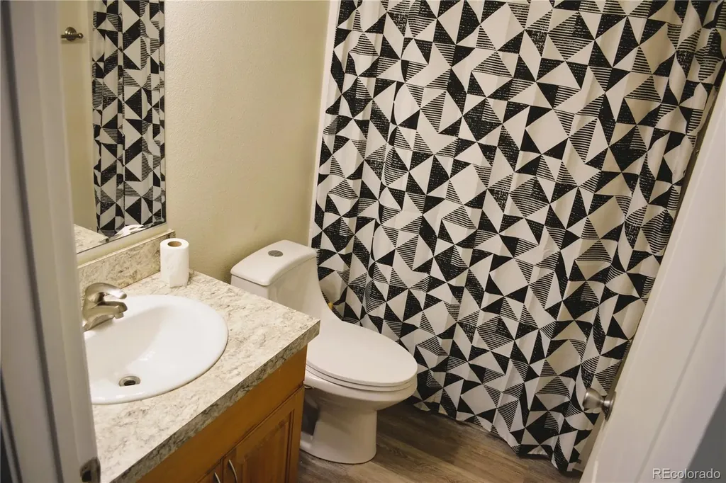 304 Barnard Court Longmont CO 80501