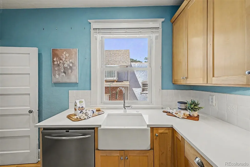 4230 Lipan Street Denver CO 80211
