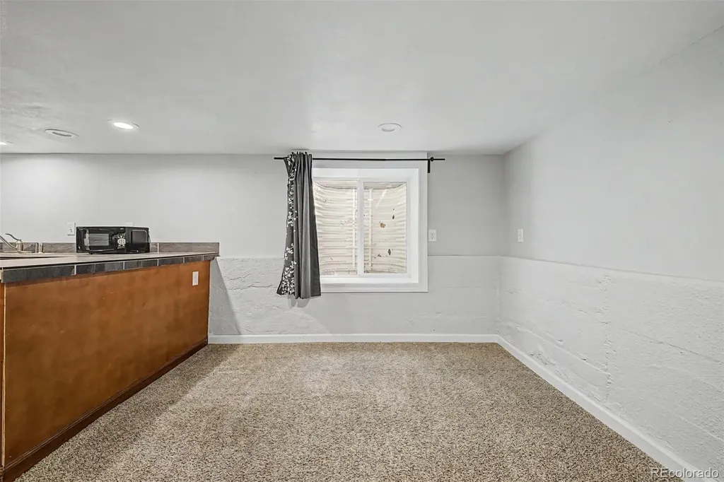 4230 Lipan Street Denver CO 80211