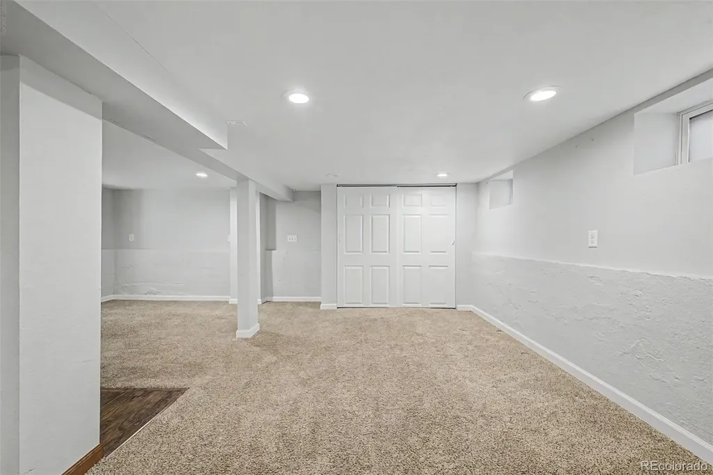 4230 Lipan Street Denver CO 80211