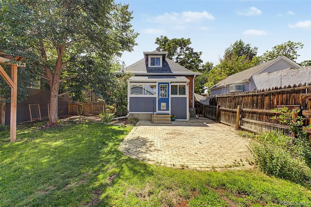 4230 Lipan Street Denver CO 80211